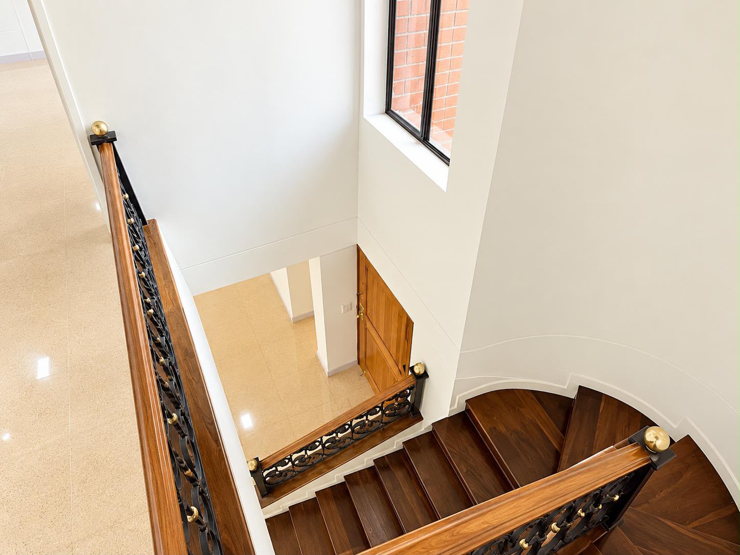 CASA EN ARRIENDO CERCA MALL ESTE