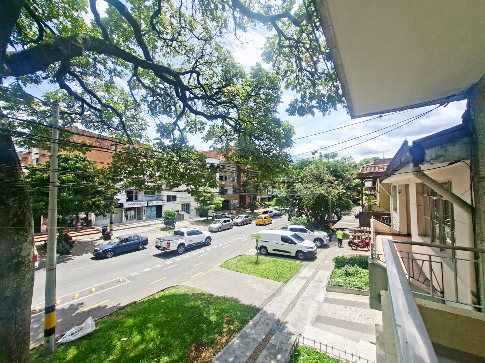 CASA LOTE EN VENTA BELEN ROSALES 9X22 ALTA MIXTURA