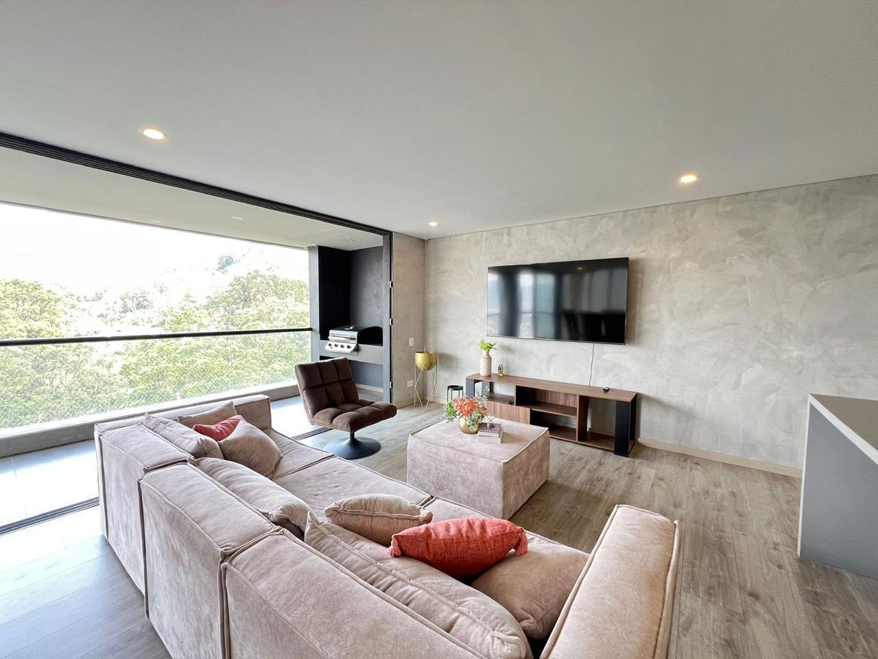 Apartamento en arriendo amoblado Poblado Hermoso LC