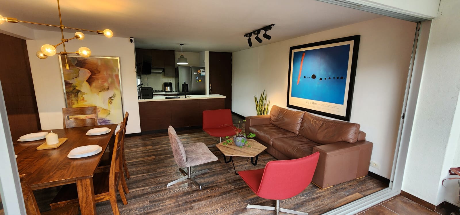 APARTAMENTO EN ARRIENDO AMOBLADO POBLADO SRLC