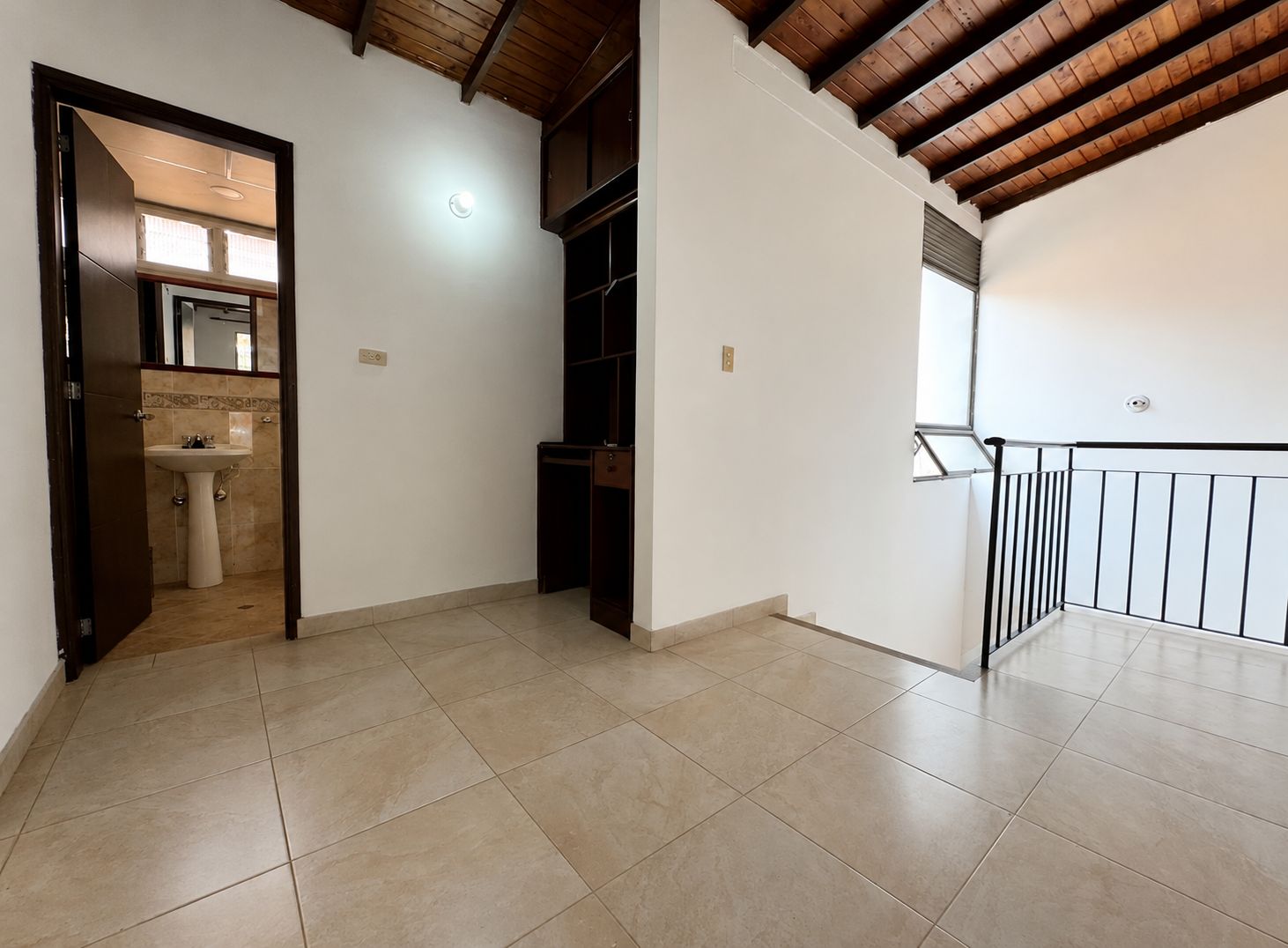 Apartamento en venta Laureles muy cerca a la 80