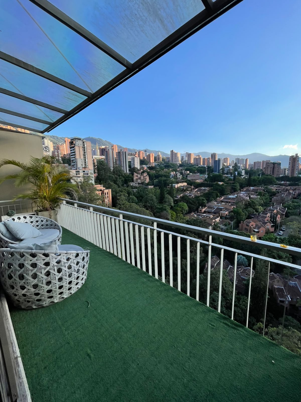 Apartamento tipo Loft amoblado con Jacuzzi Poblado