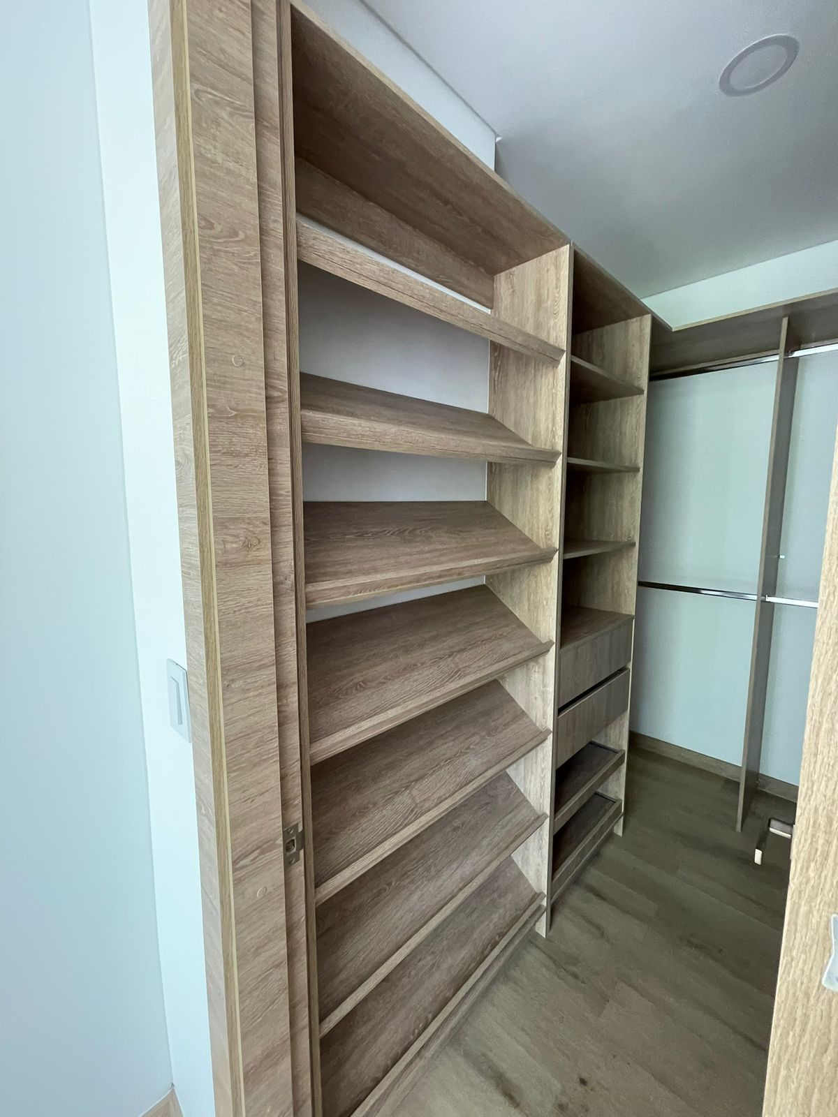 APARTAMENTO PARA VENTA LUJOS,  ENVIGADO ESCOBERO SFH