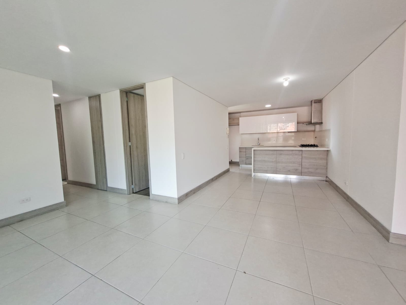 Apartamento en arriendo Envigado cerca a la Intermedia AP