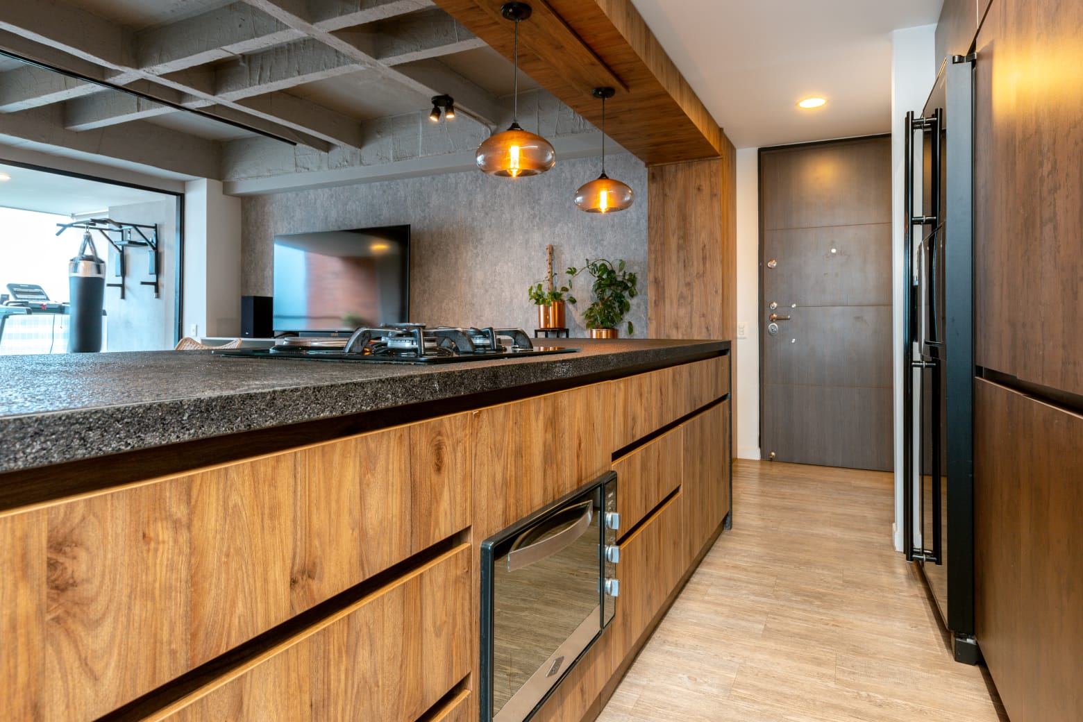 APARTAMENTO EN VENTA Y ARRIENDO AMOBLADO  POBLADO L.ENCIERRO