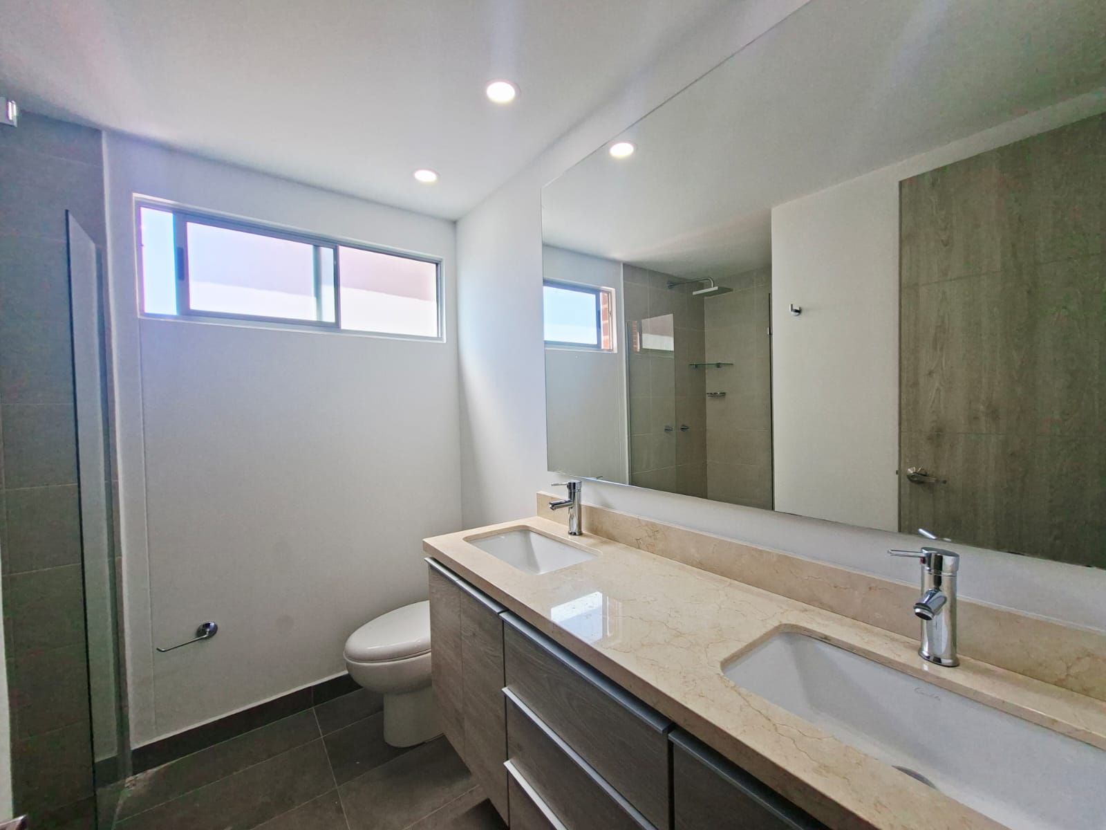 Apartamento en arriendo Envigado cerca a la Intermedia AP