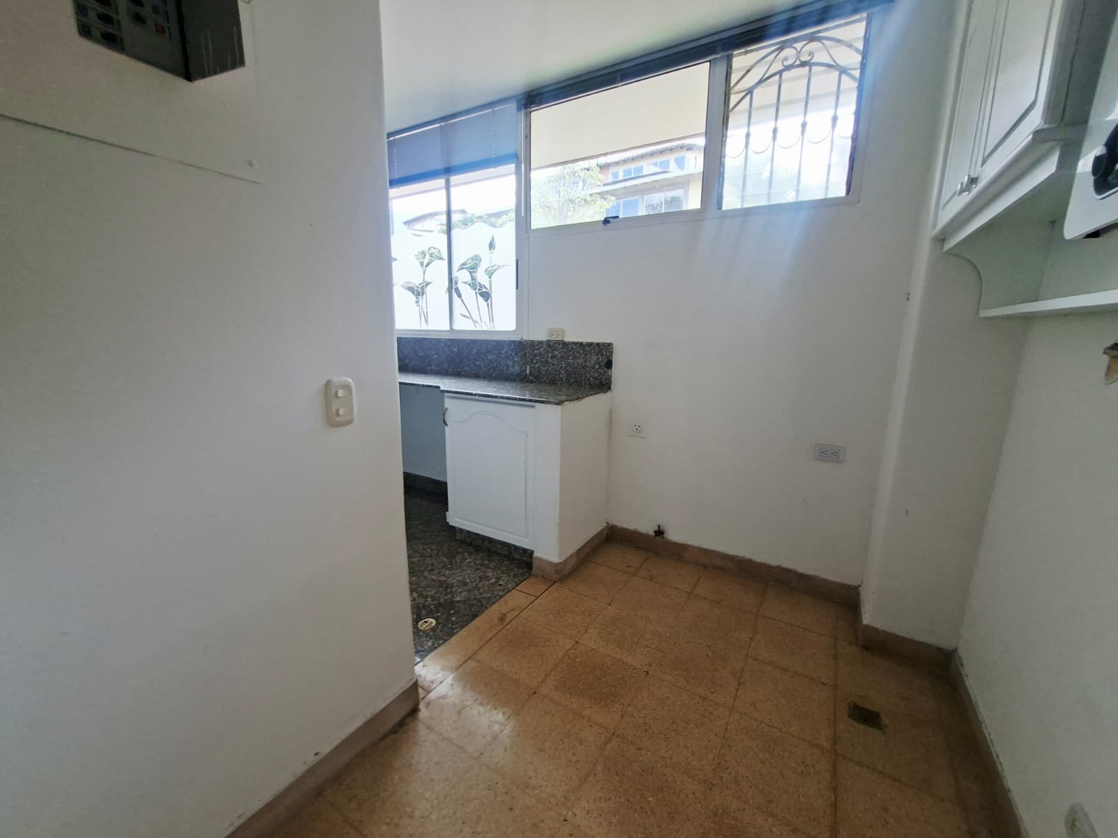CASA EN VENTA LOMA DEL ESMERALDAL ENVIGADO TL