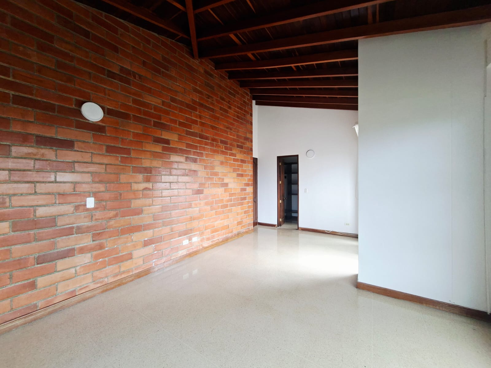 Casa en venta y en arriendo Envigado Alto Escobero