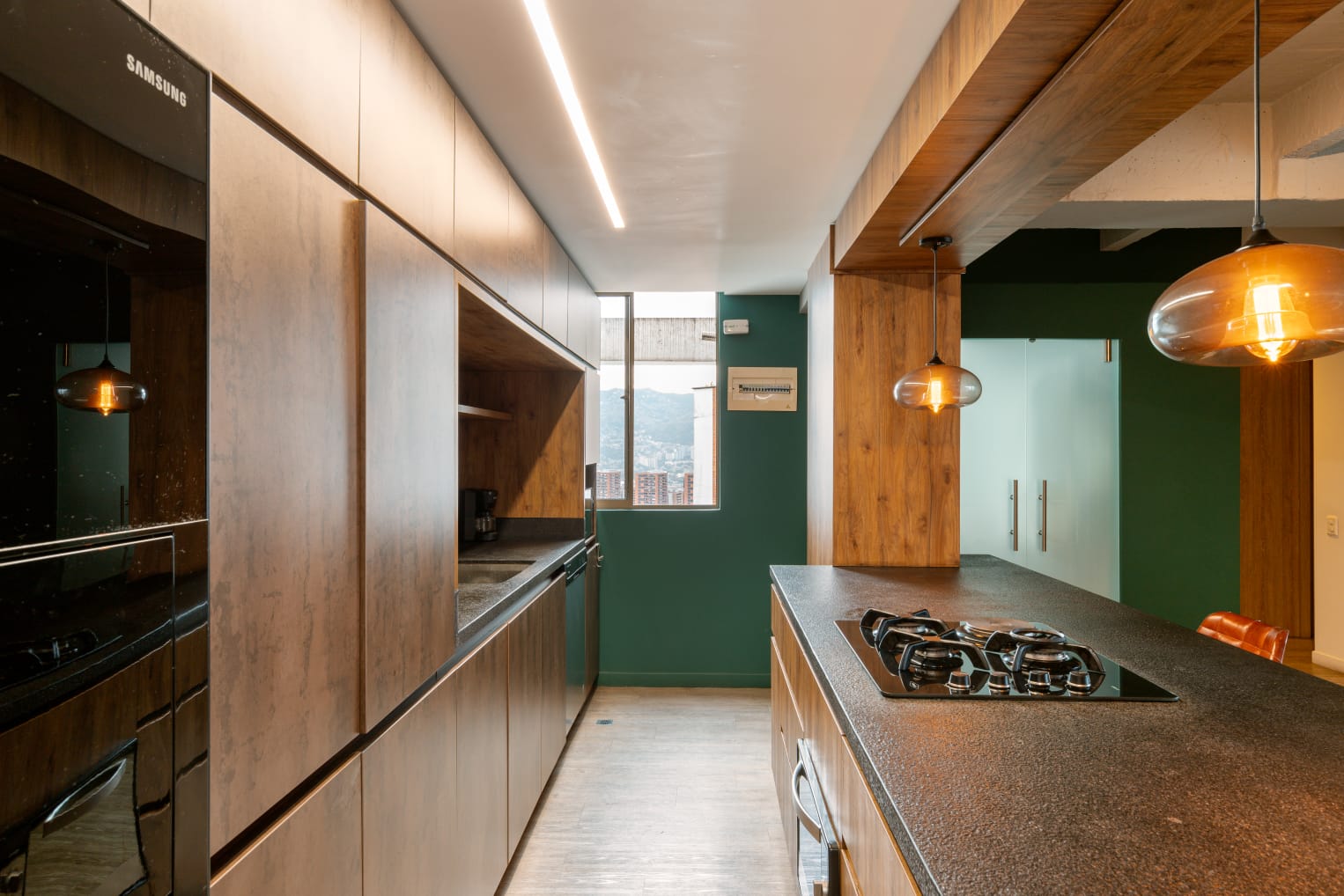 APARTAMENTO EN VENTA Y ARRIENDO AMOBLADO  POBLADO L.ENCIERRO