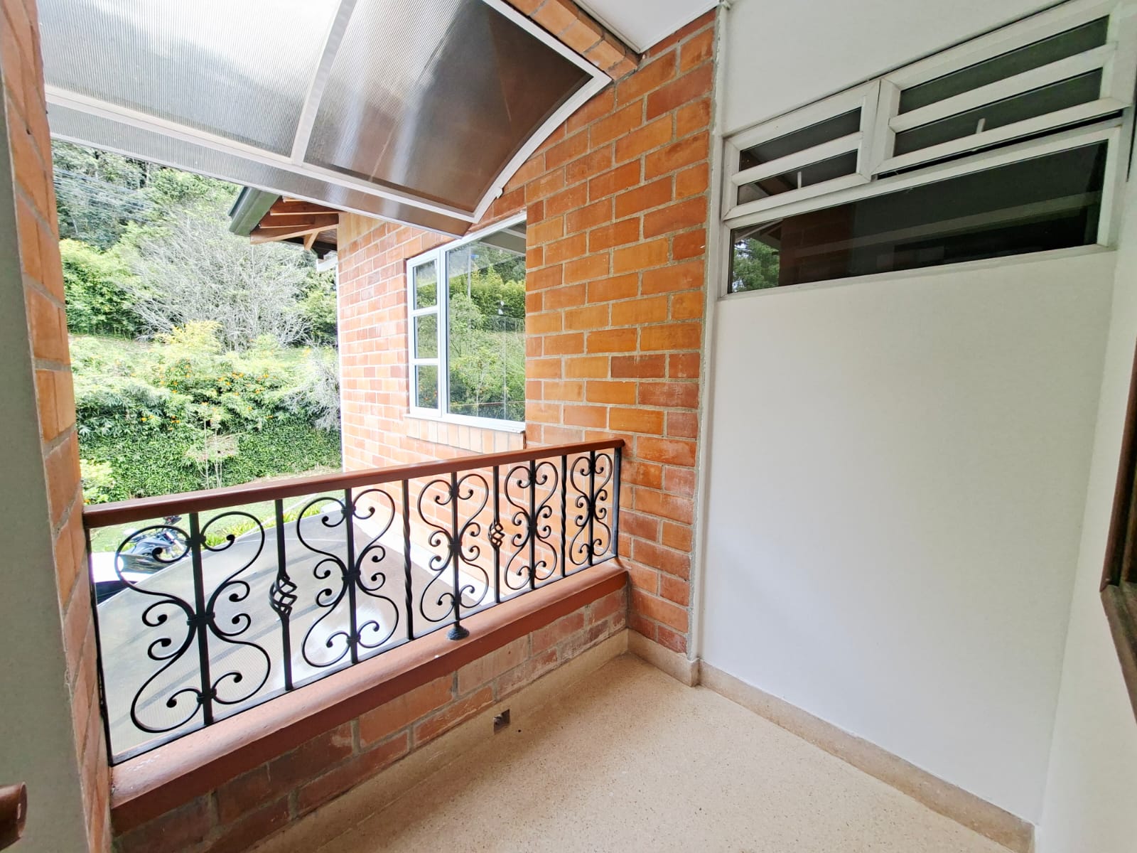 Casa en venta y en arriendo Envigado Alto Escobero