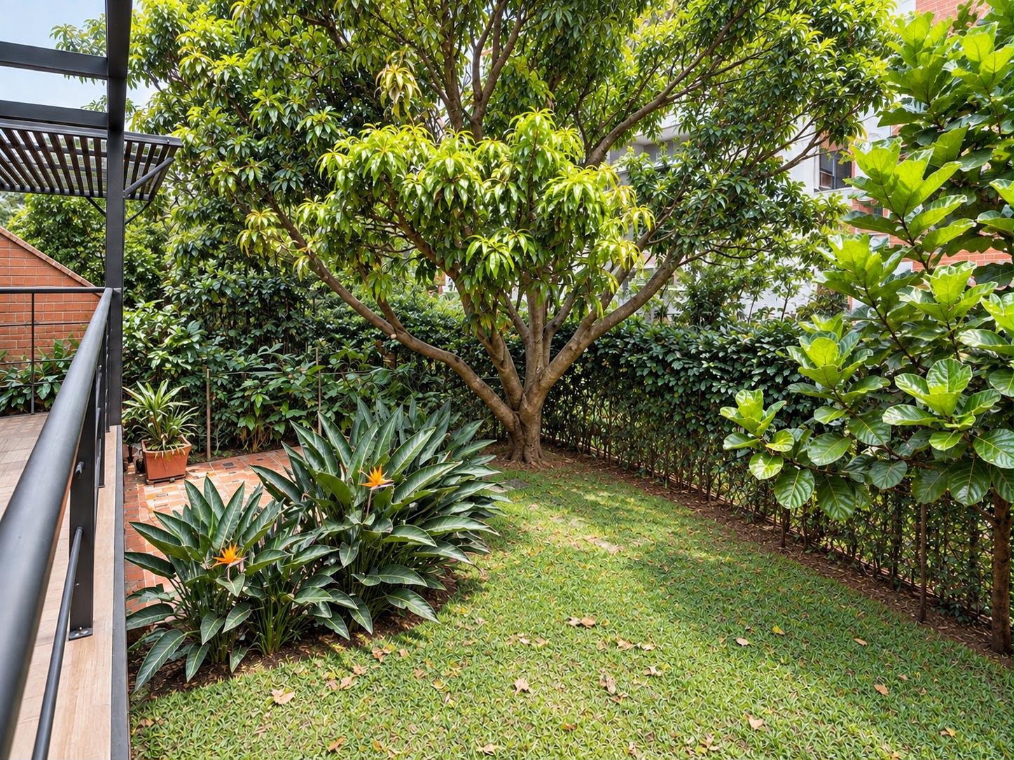CASA EN ARRIENDO CERCA MALL ESTE