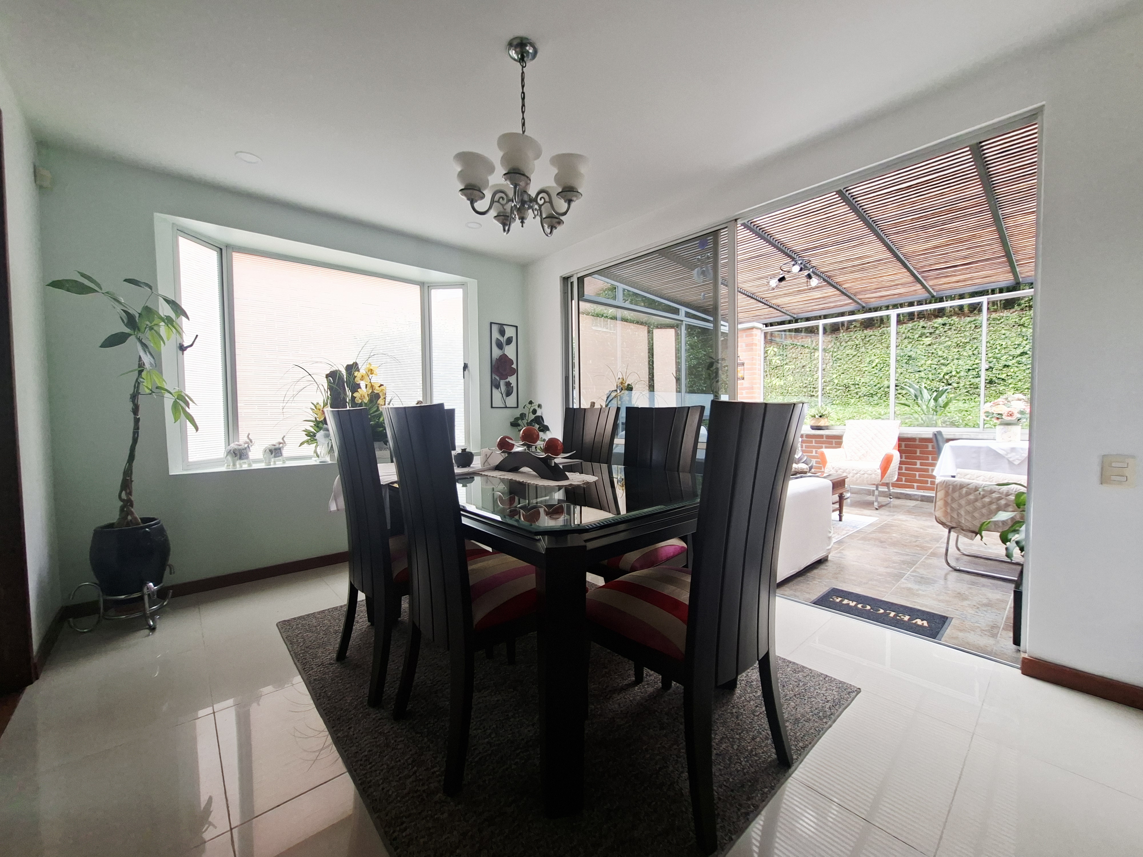 CASA EN VENTA SECTOR BENEDICTINOS