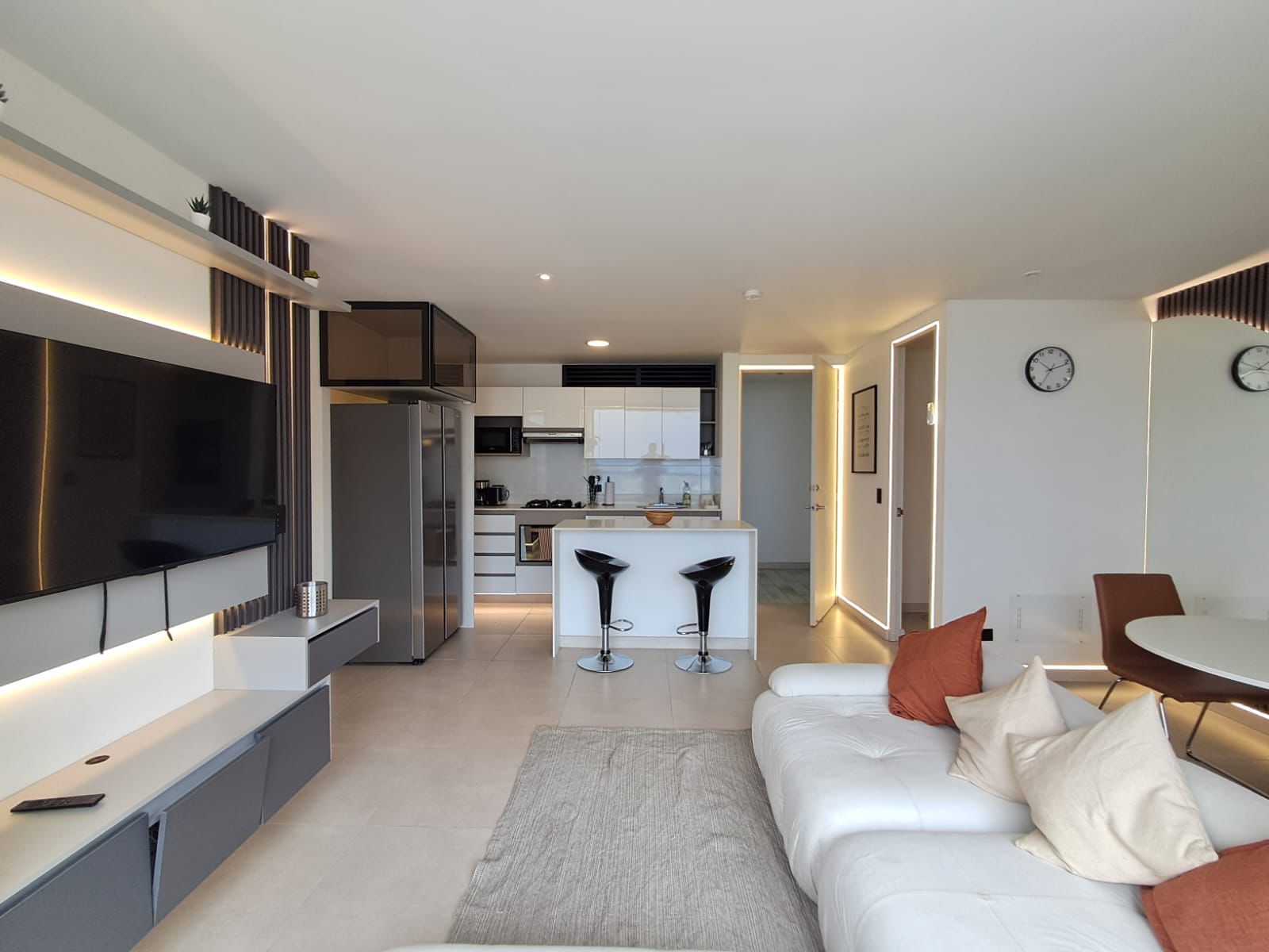 Apartamento amoblado en arriendo Castropol  CP