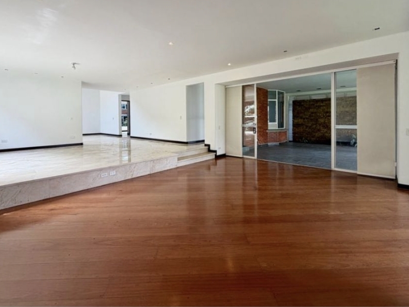 CASA CAMPESTRE EN VENTA ALTO DEL POBLADO RO