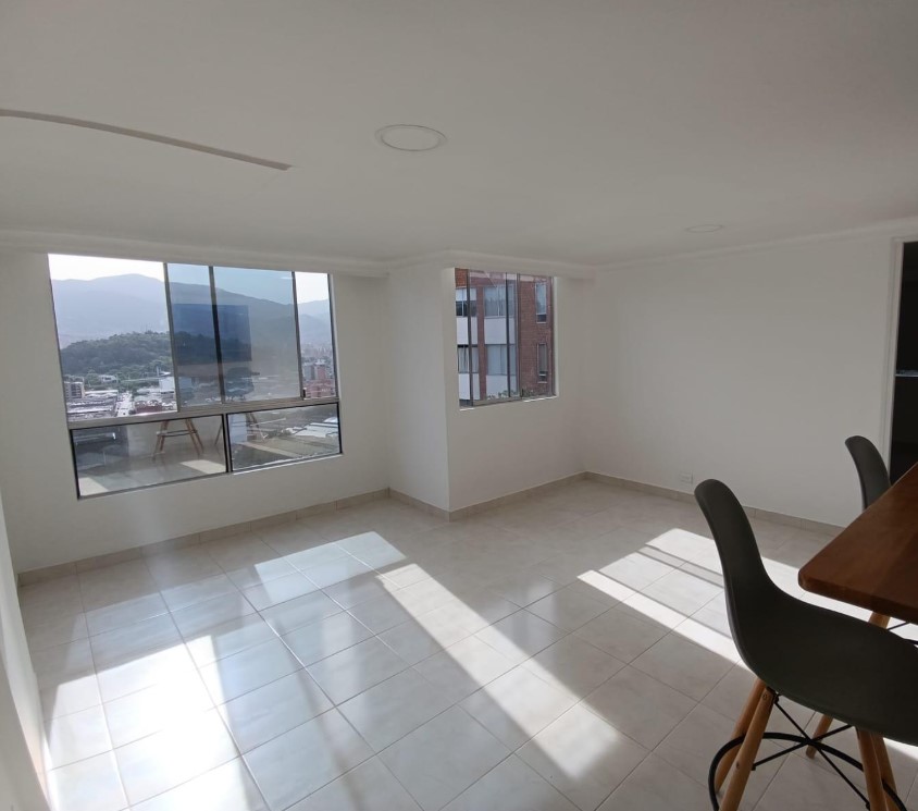 Apartamento en arriendo Las Palmas cerca al mall el Indio