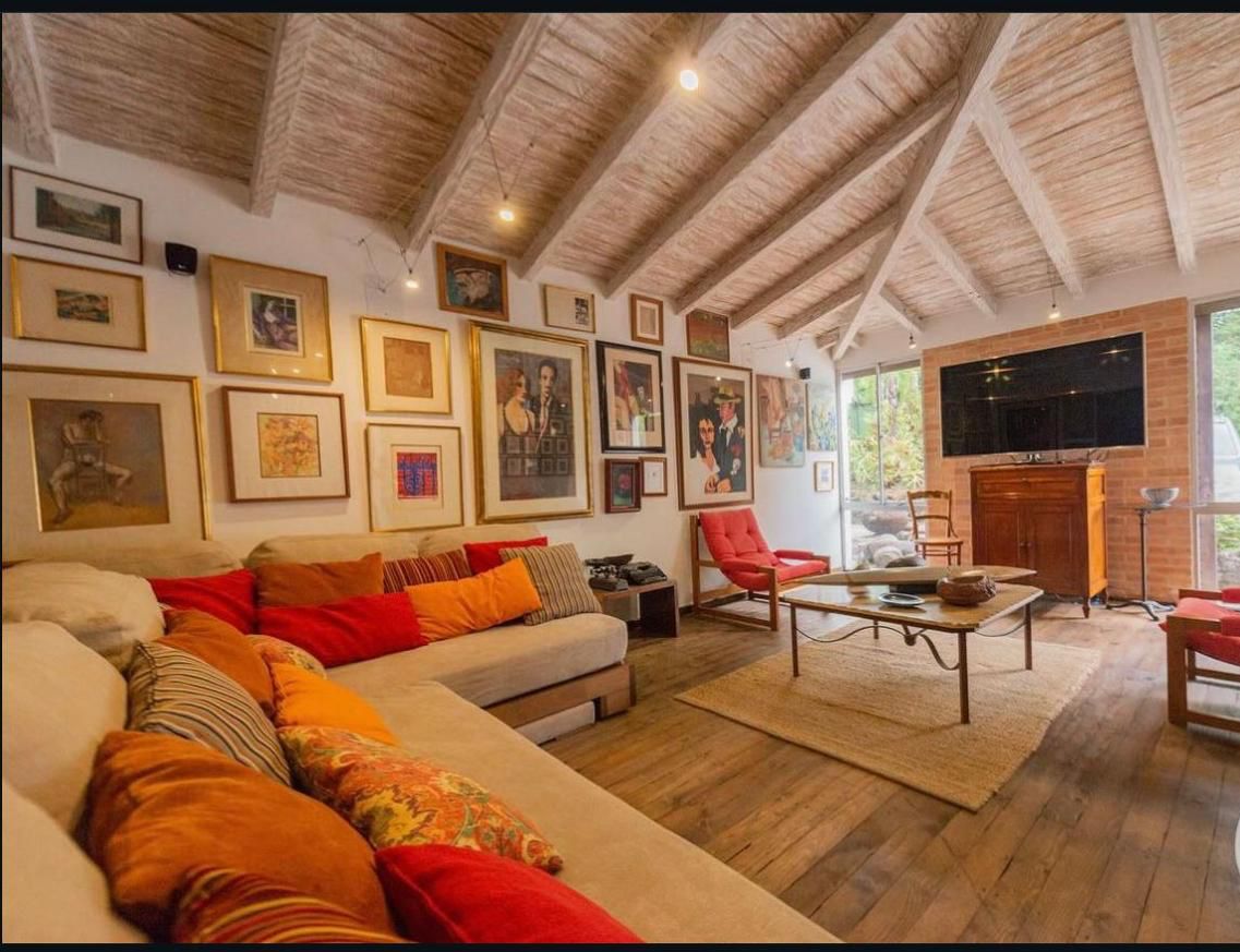CASA CAMPESTRE  A LA VENTA EN ENVIGADO RAMALES LOMA DE LAS BRUJAS
