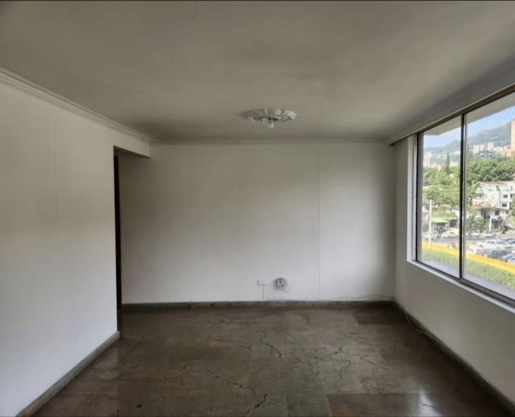 APARTAMENTO EN VENTA POBLADO TRANSVERSAL INFERIOR CP