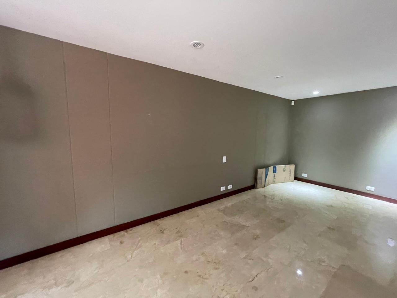 Casa en venta Envigado Loma de las Brujas  Alto Valor CC