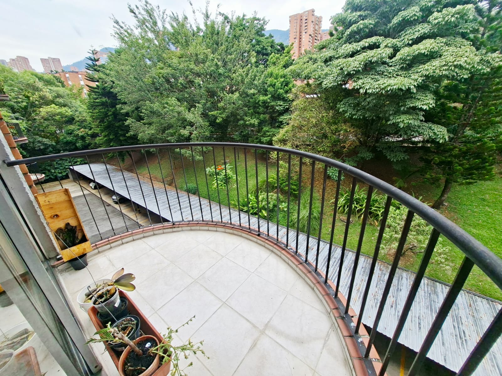 APARTAMENTO EN VENTA  CERCA AL TESORO POBLADO VT