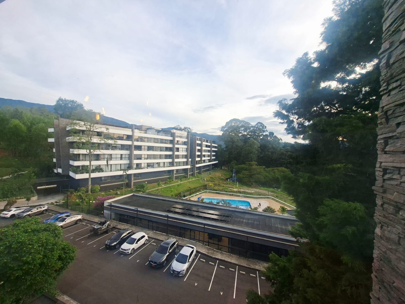 Apartamento dúplex en arriendo amoblado y sin amoblar Envigado Jacuzzi