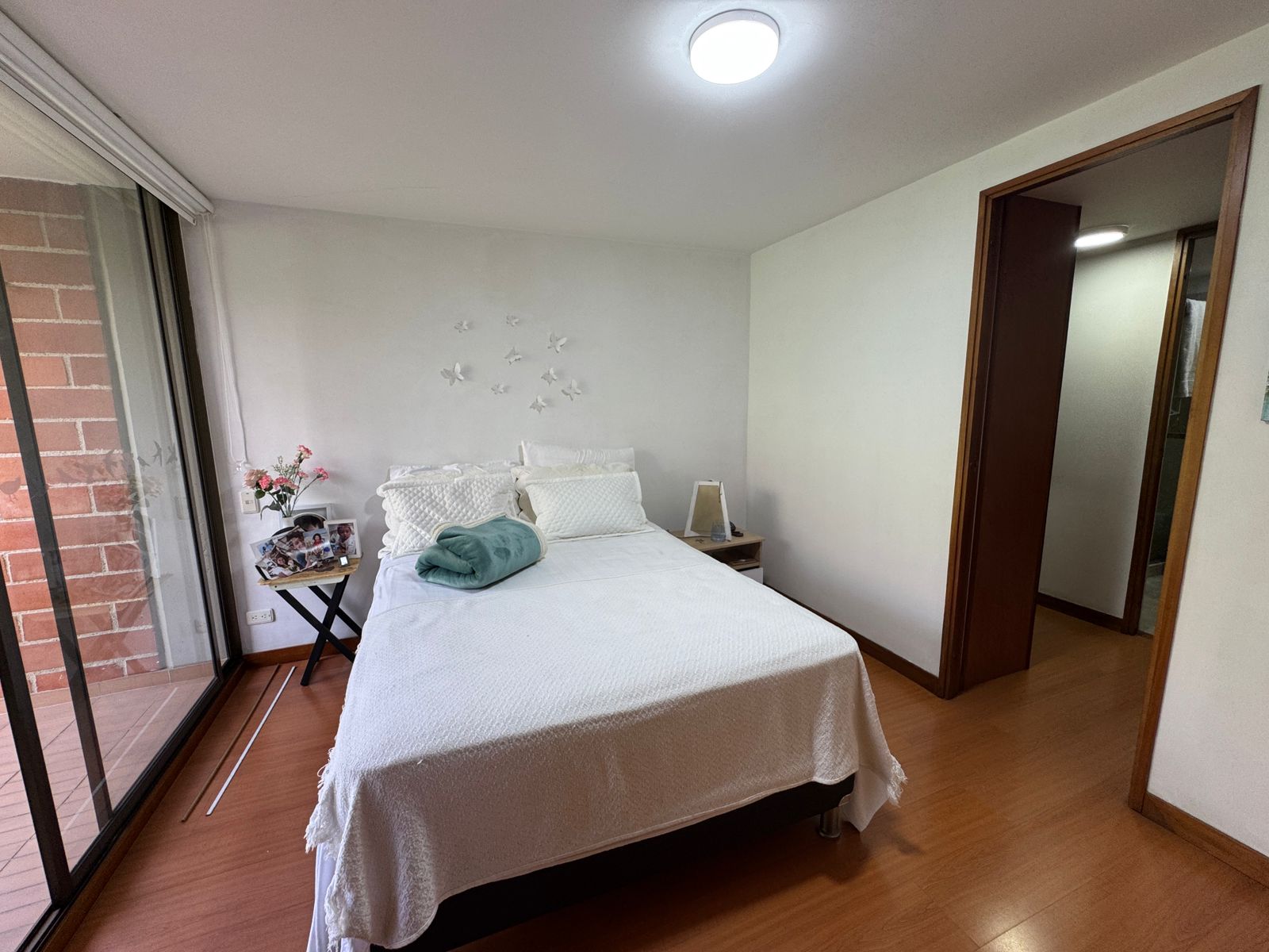 Venta de apartamento y arriendo amoblado Castropol cerca a la avenida