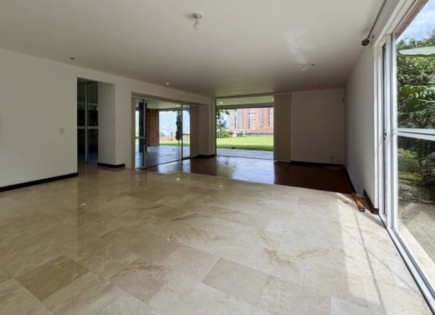 CASA CAMPESTRE EN VENTA ALTO DEL POBLADO RO