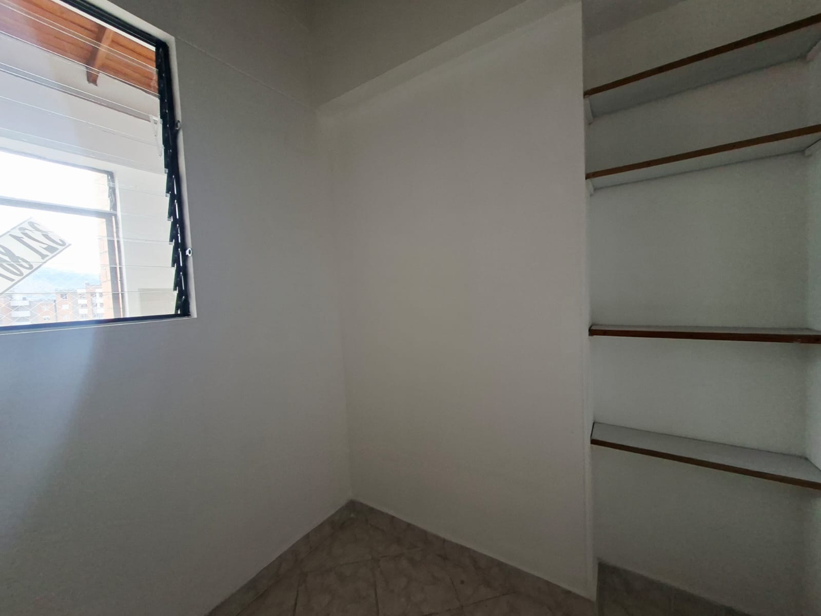 Apartamento en arriendo Poblado Loma de San Julian GBQ