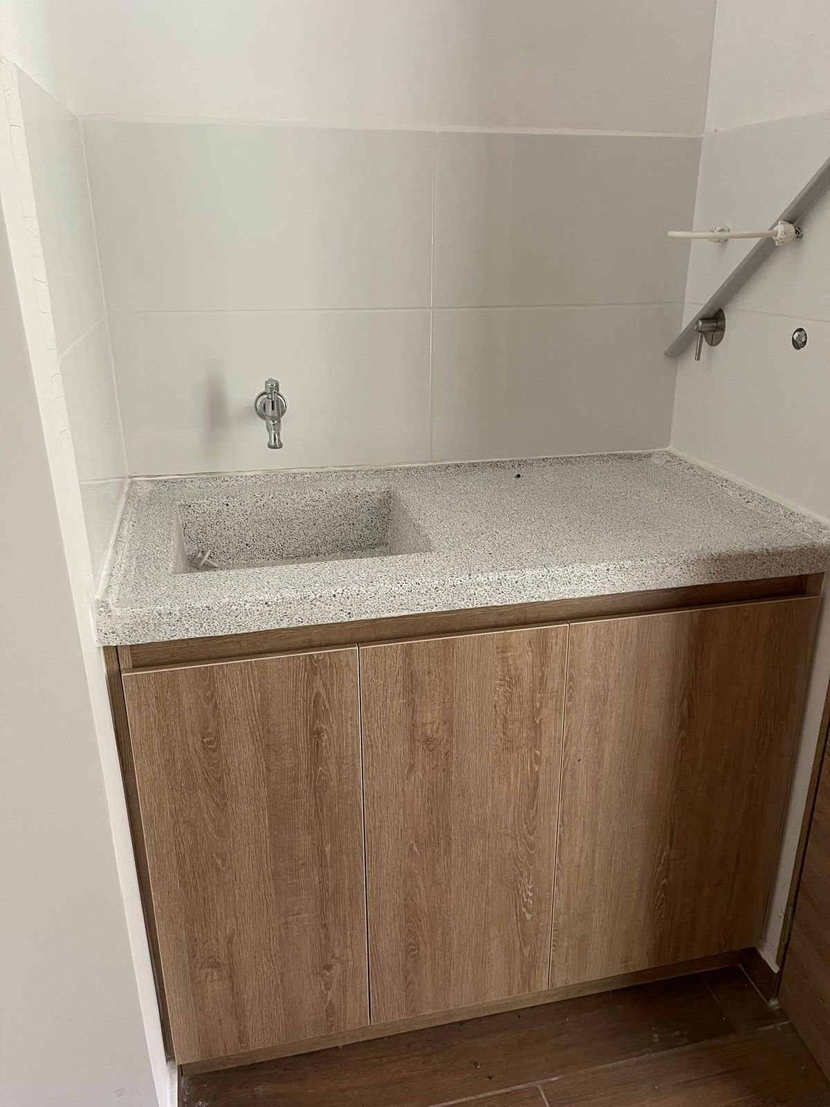 APARTAMENTO PARA VENTA LUJOS,  ENVIGADO ESCOBERO SFH