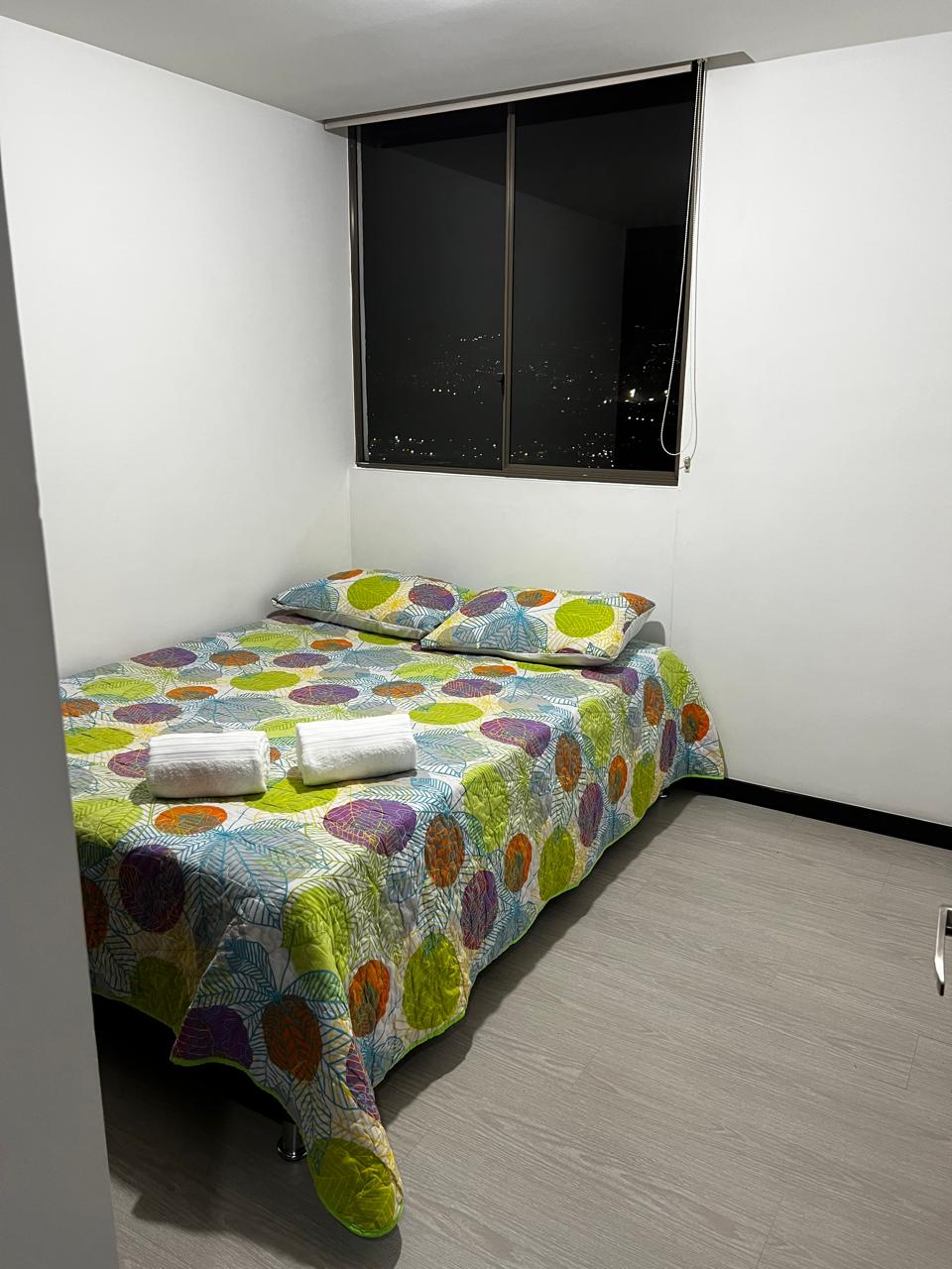 APARTAMENTO EN ARRIENDO AMOBLADO POBLADO VC13