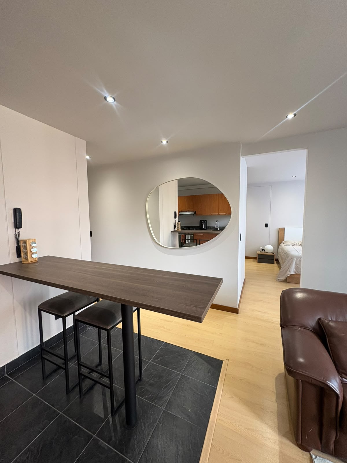 LOFT EN ARRIENDO AMOBLADO LA TOMATERA LC-5