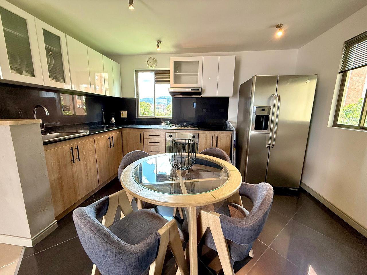 Apartamento amoblado en arriendo en el poblado