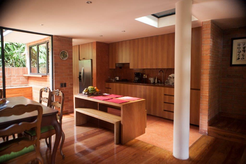 Venta de casa sector Loma de las Brujas Envigado