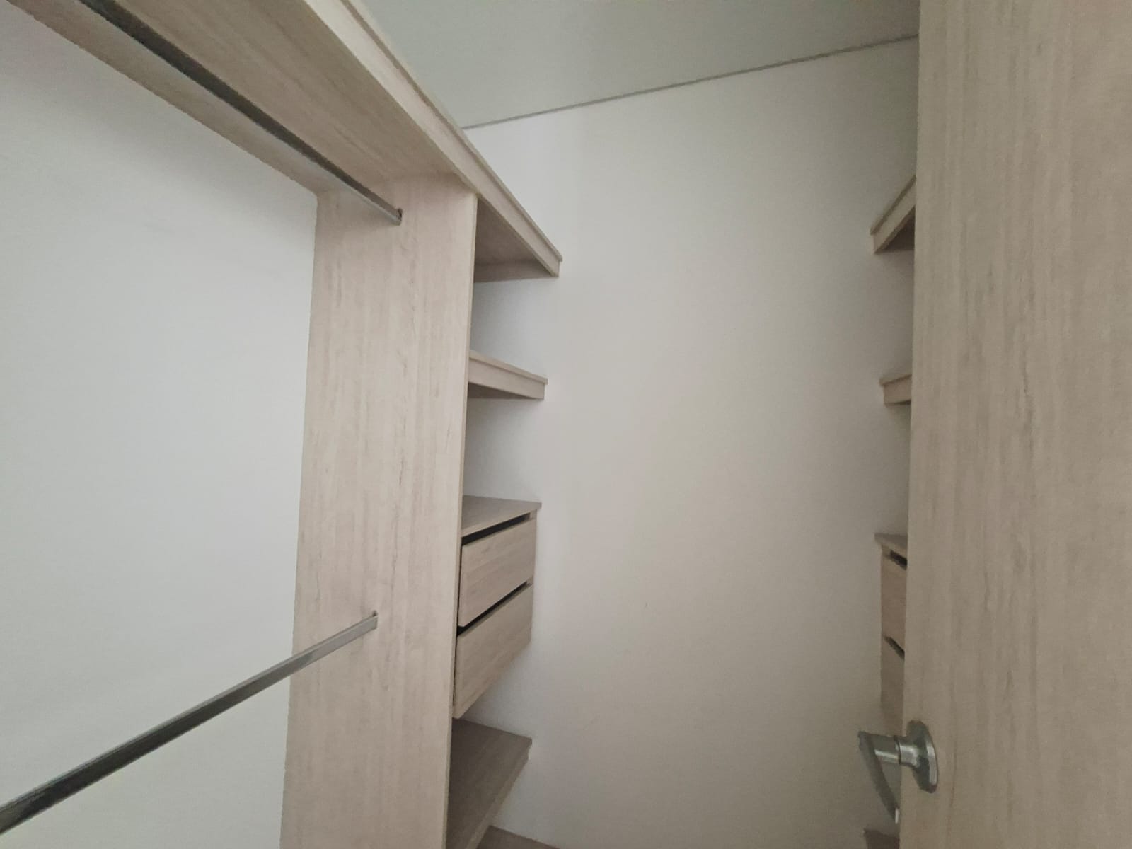 Apartamento en arriendo en la Intermedia y escobero FR8