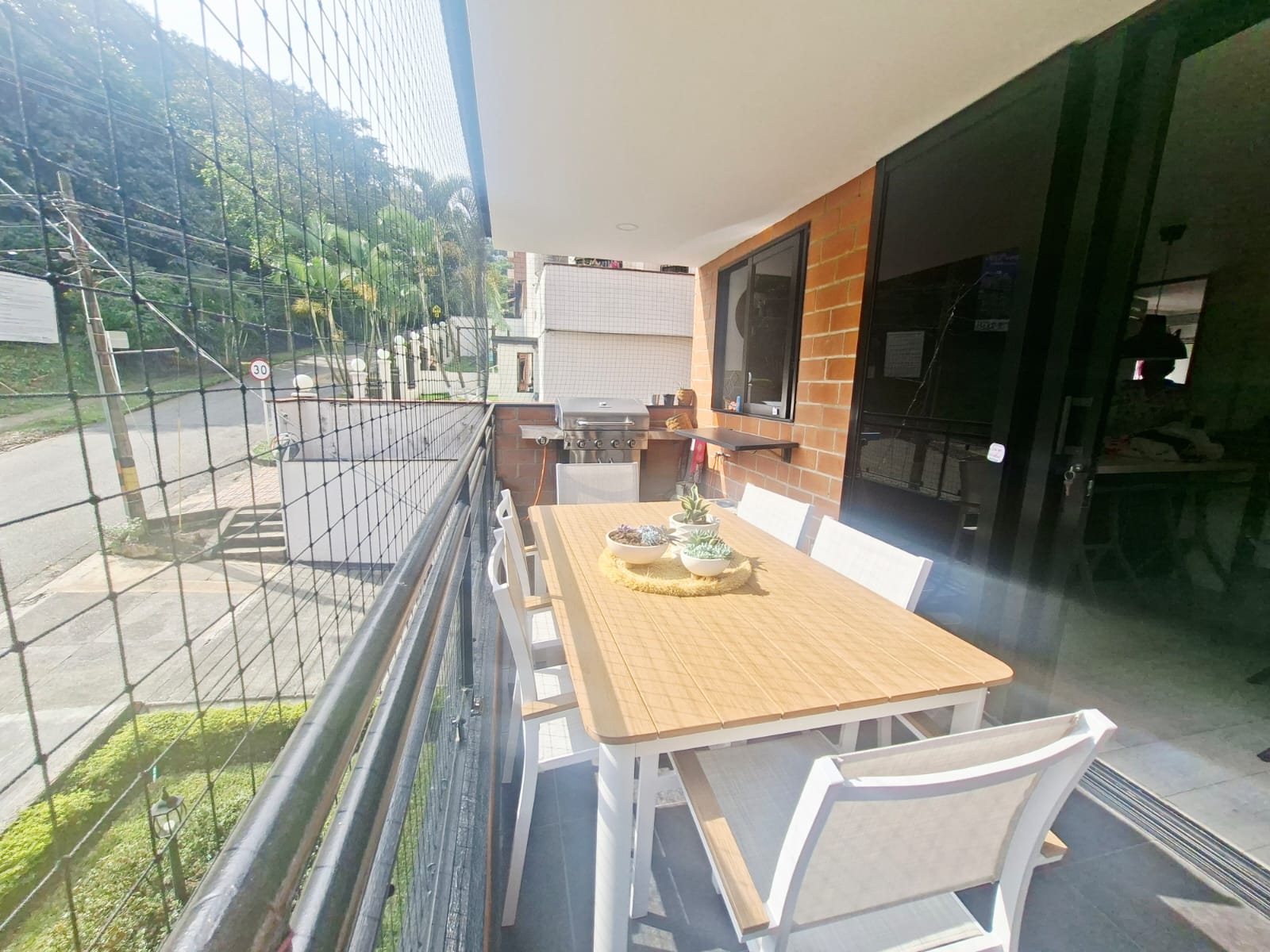 APARTAMENTO PARA LA VENTA EN POBLADO,  CERCA A PALMAS Y CASTROPOL