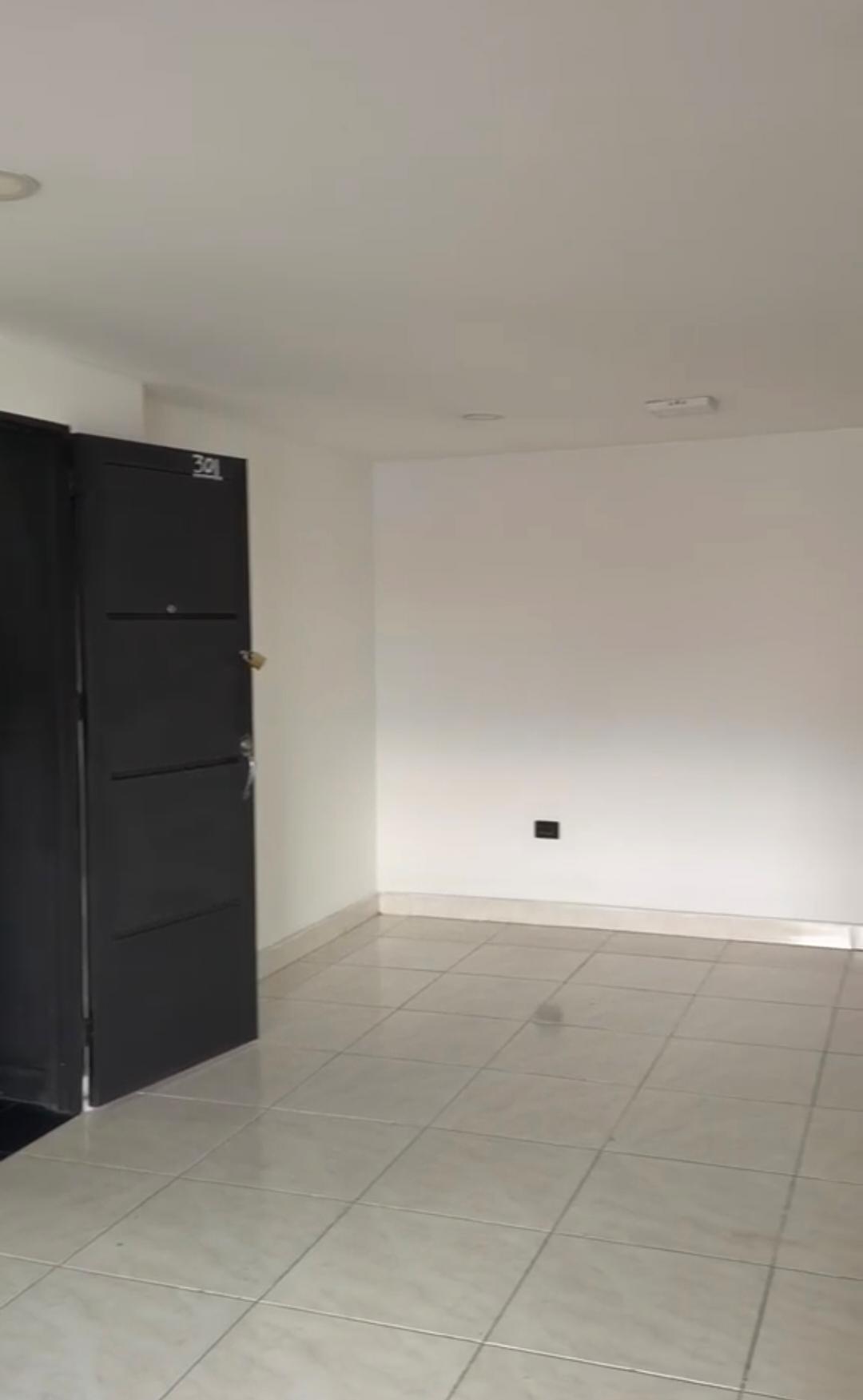 LOCAL COMERCIAL EN ARRIENDO SECTOR DE  SAN DIEGO TERCER PISO