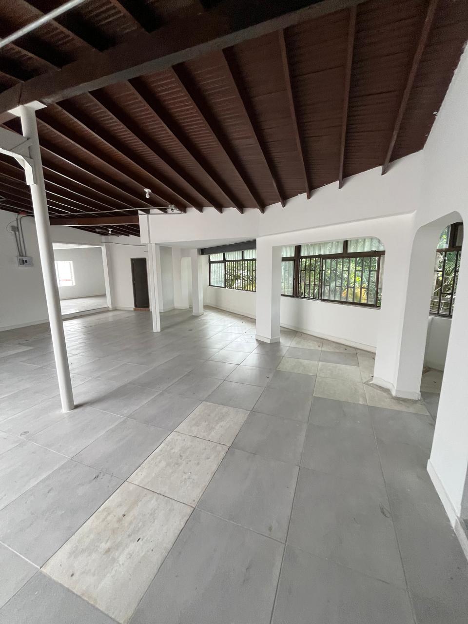 CASA EN ARRIENDO PARA LOCAL COMERCIAL U OFICINA UNICENTRO