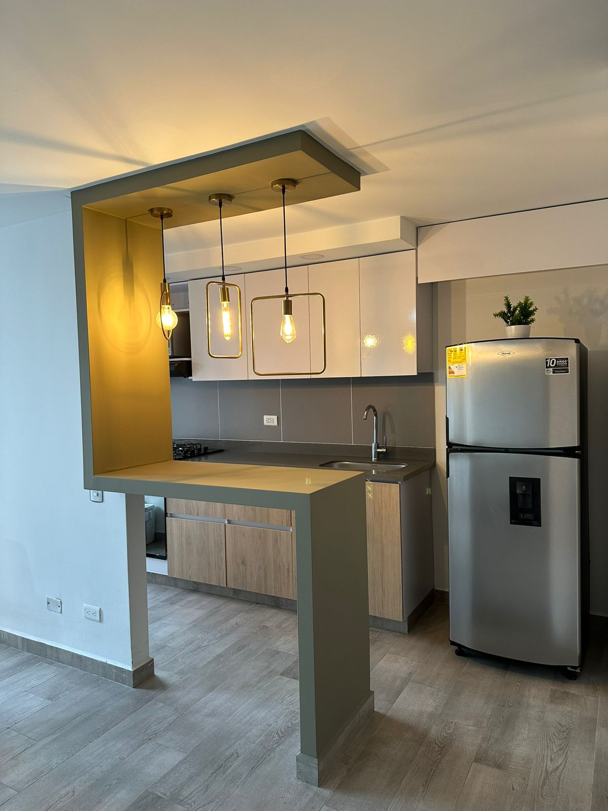 APARTAMENTO AMOBLADO SABANETA POR LA DOCTORA  BBLH