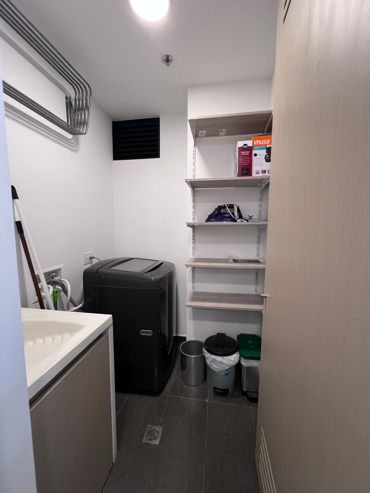APARTAMENTO EN ARRIENDO AMOBLADO POBLADO PALMAS CERCA A P. MARIANITO