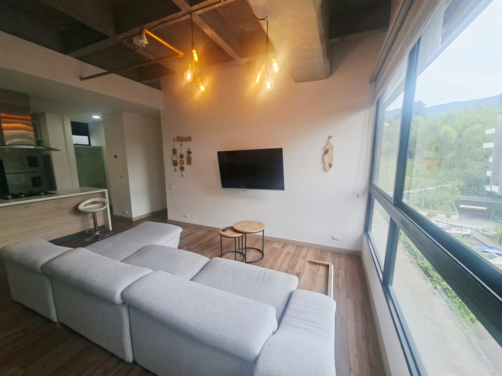 Apartamento dúplex en arriendo amoblado y sin amoblar Envigado Jacuzzi