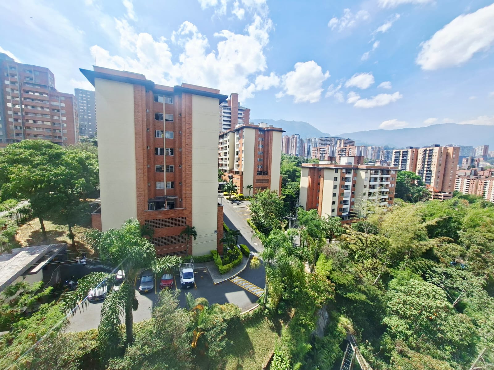 Apartamento amoblado en Envigado Loma del Esmeraldal