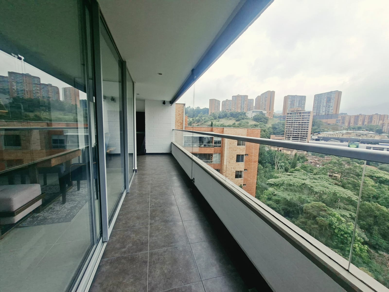 Apartamento en venta y arriendo Loma del Chocho Envigado