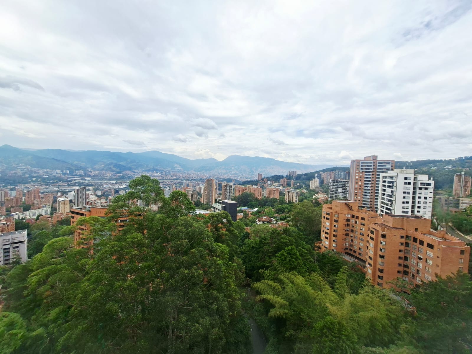 APARTAMENTO EN VENTA LA CALERA POBLADO P17