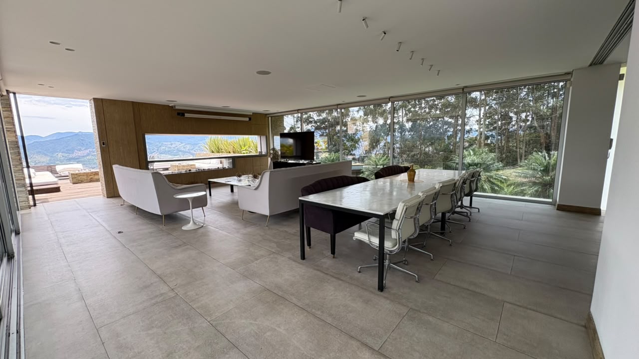 Casa en venta Loma del Chocho alto valor
