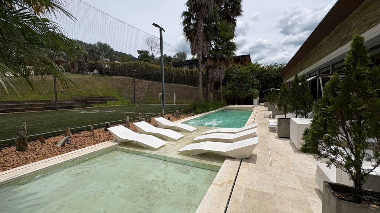 Casa en venta Loma del Chocho alto valor