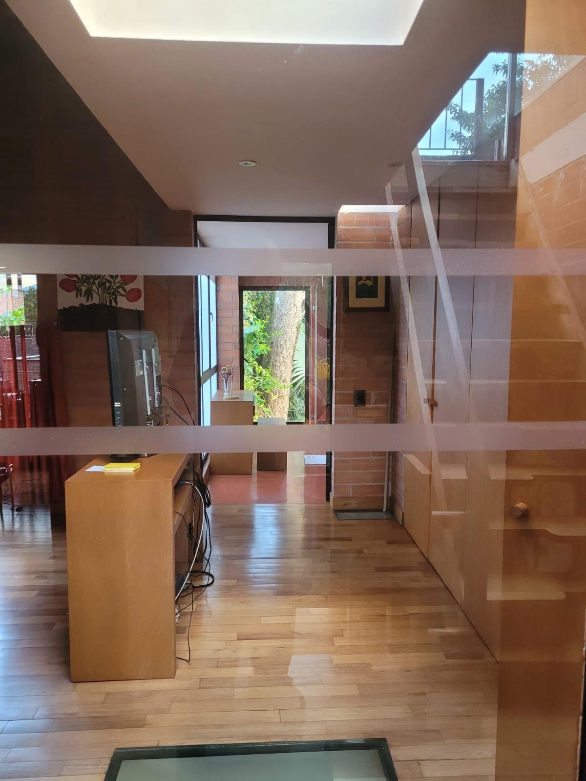 Venta de casa sector Loma de las Brujas Envigado