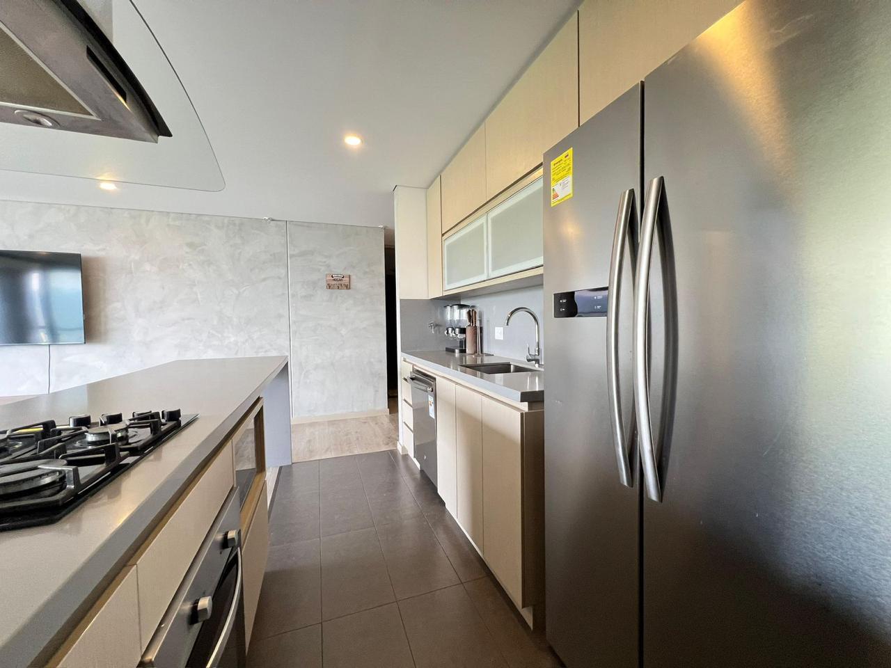 Apartamento en arriendo amoblado Poblado Hermoso LC