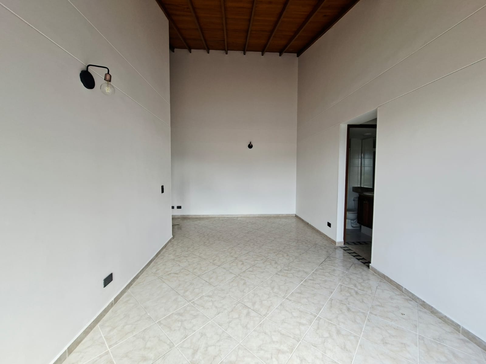 Apartamento en arriendo Poblado Loma de San Julian GBQ