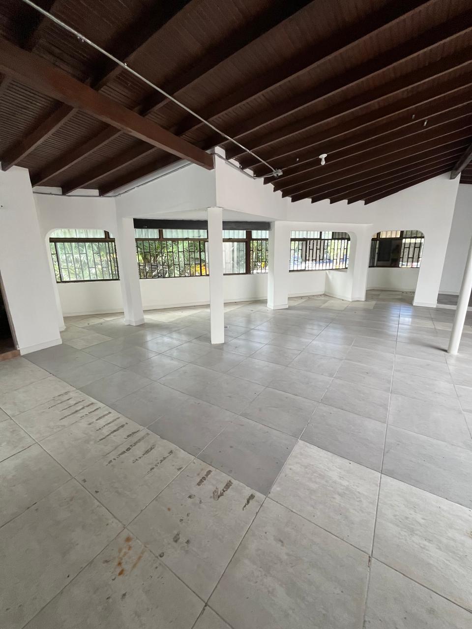 CASA EN ARRIENDO PARA LOCAL COMERCIAL U OFICINA UNICENTRO