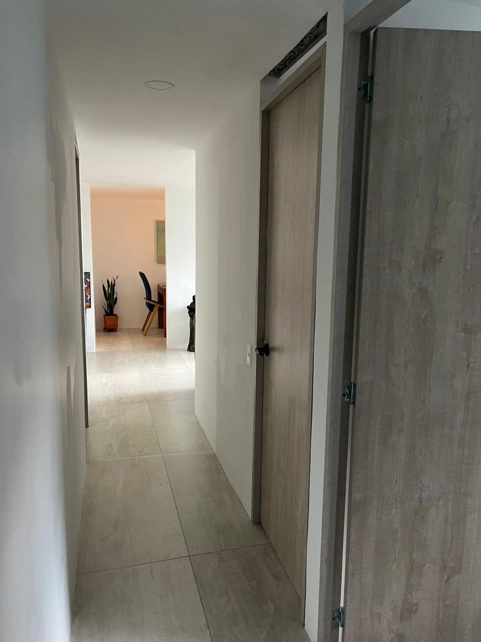 APARTAMENTO EN VENTA CERCA A LA INFERIOR POBLADO RH