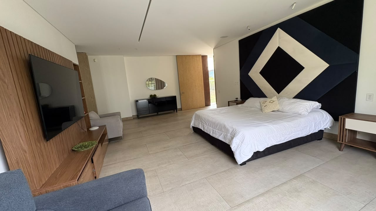 Casa en venta Loma del Chocho alto valor